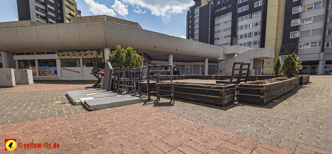 12.06.2023 - kein Grün mehr im Biergarten im Marx-Zentrum